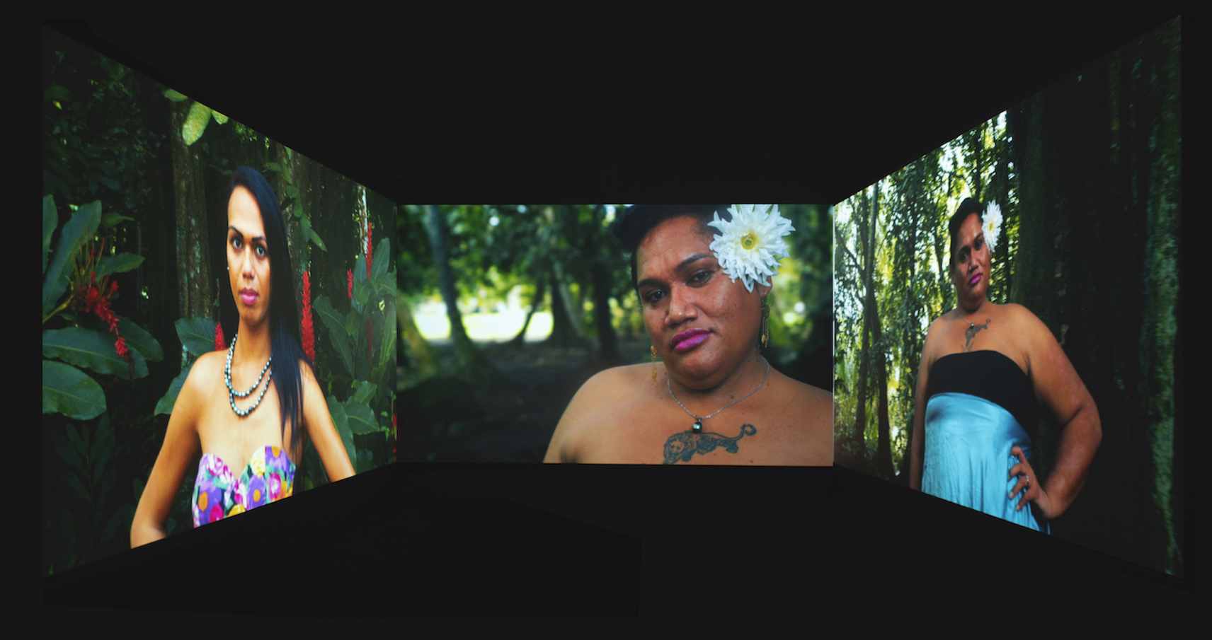 Vue d'expo_Tahiti-Kehinde Wiley_GDT_2019_(c)bertrand Huet:Tutti_Video 5 copy 2